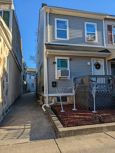 520 E Miner St #C Photo 1