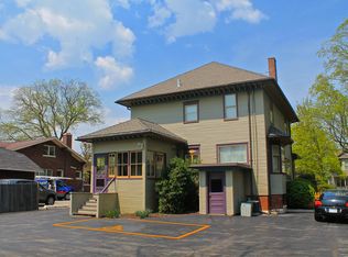 231 W Main St, Barrington, IL