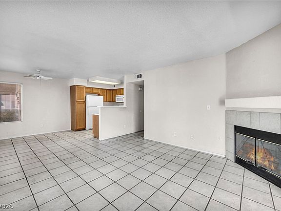 3rd image of 3144 Tarpon Dr Unit 102