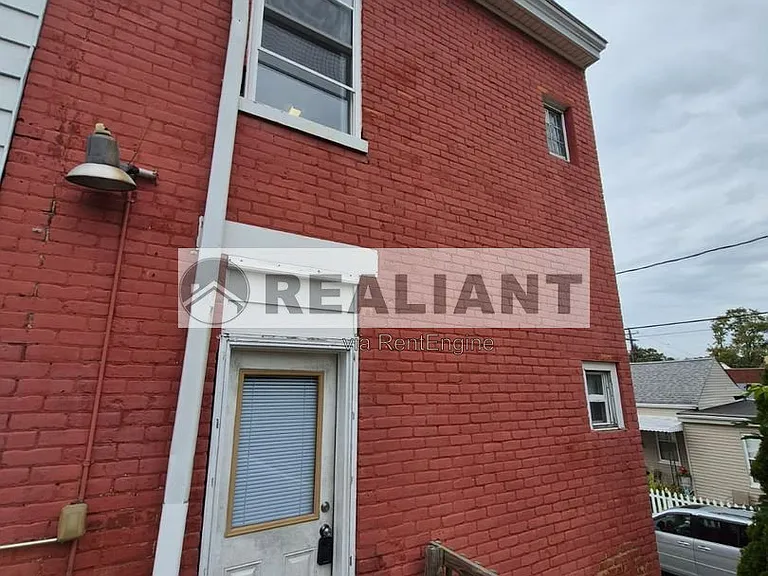 132 Evergreen Ave #1 — Photo 17
