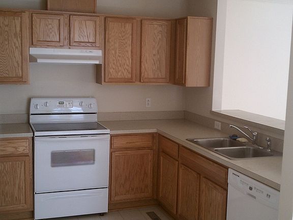 2nd image of 18 Creekstone Dr