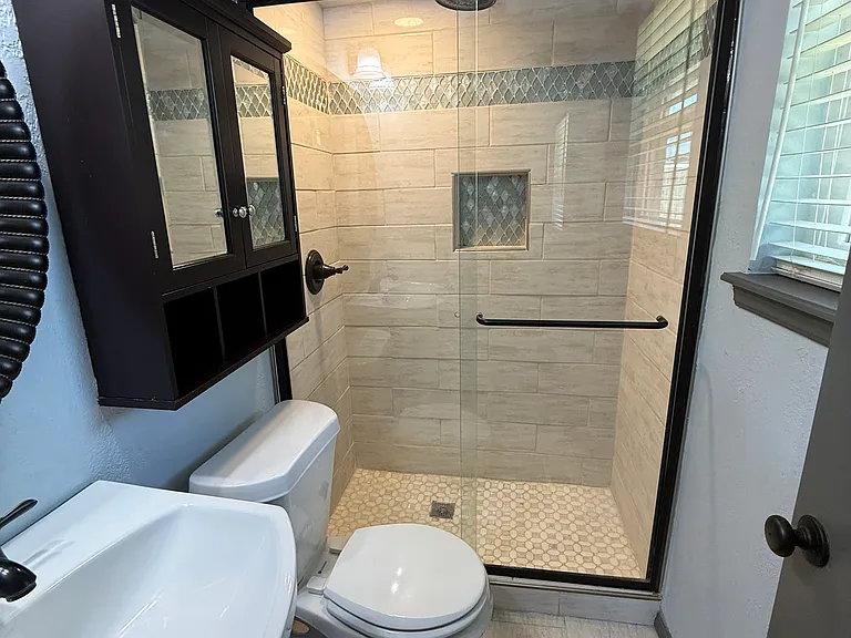 501 Palais Ave — Photo 11