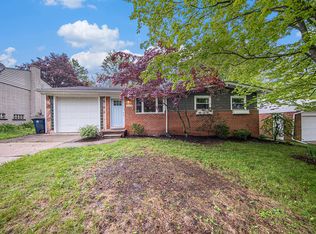 660 Cloverdale St, Ann Arbor, MI 48105