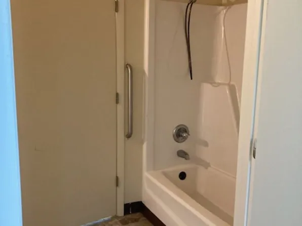 1605 McDowell, 1605 McDowell St Unit 4, Gadsden, AL 35904