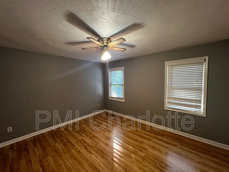 1784 Ashley St — Photo 11