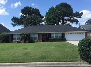 121 Tiana Cir, Savannah, GA 31406