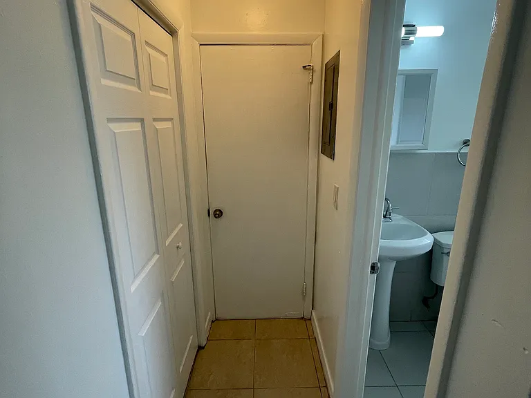 821 Silver Beach Rd #8 — Photo 15
