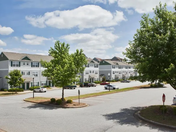 136 University Village Dr APT H, Central, SC 29630