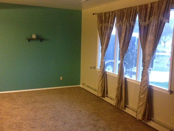 4th image of 1331 Pinehurst Dr