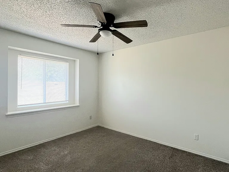 5544 S Gold St #200 — Photo 9