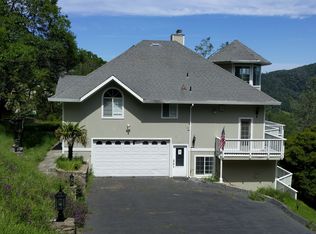 370 Country Club Ln, Napa, CA