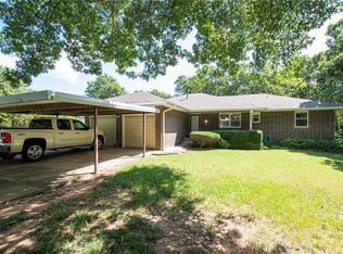 11036 Levescy Rd, Oklahoma City, OK 73150