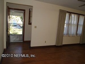 5th image of 222 W 60th St