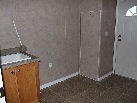 5th image of 47 Rosey Pig Ln