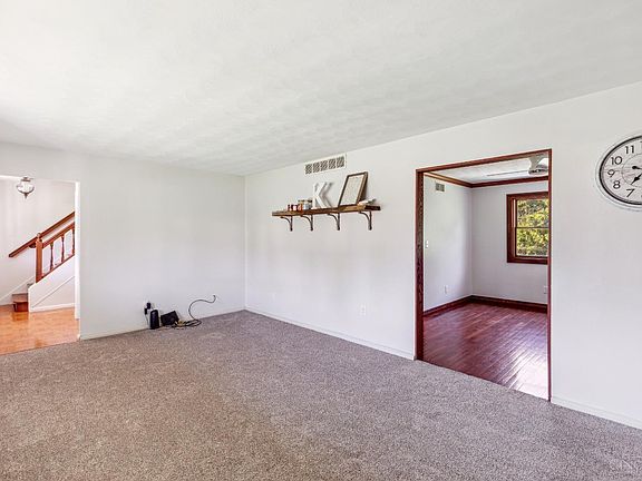 4th image of 1305 Carlwood Dr