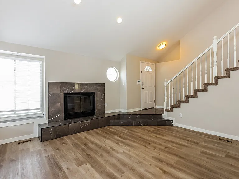 2269 W Bennion Heights Cir — Photo 5