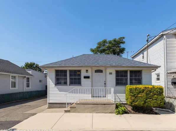 40 Waterside St, Staten Island, NY 10306