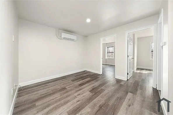 112 Pacific St #214
