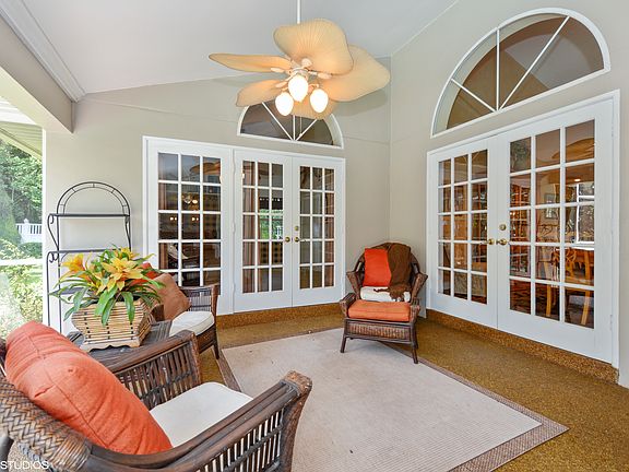 4th image of 6811 Bluffs Blvd