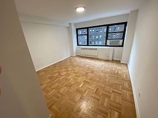 4th image of 400 E 55th St #6J