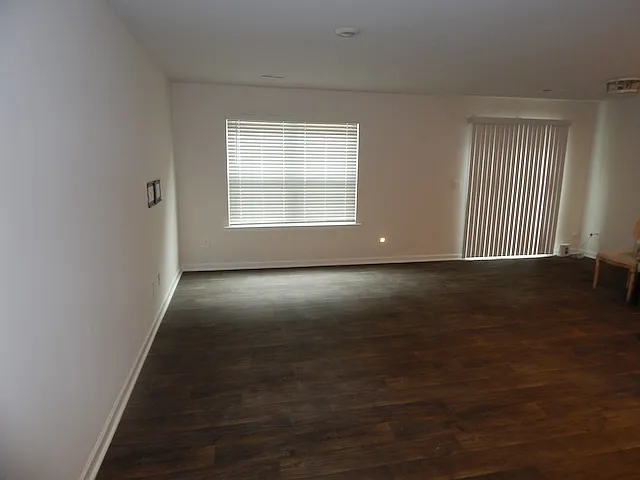 207 Oakmont Valley Trl — Photo 9