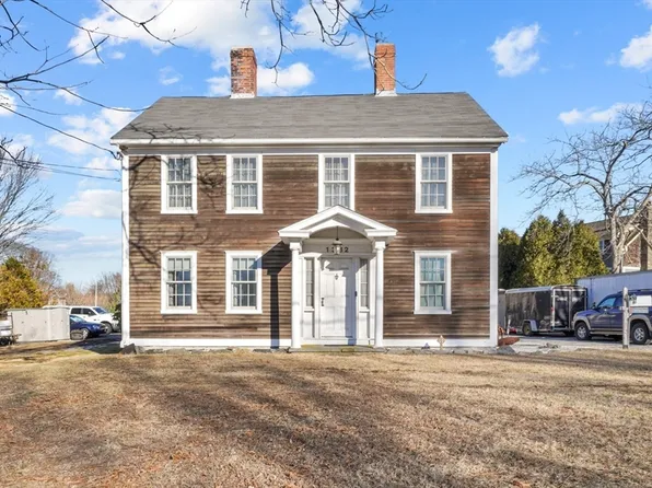 1382 Hope St, Bristol, RI 02809