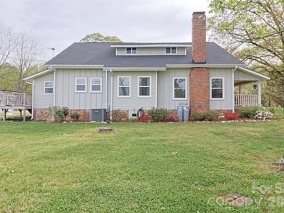 4th image of 104 Ware Loop Dr