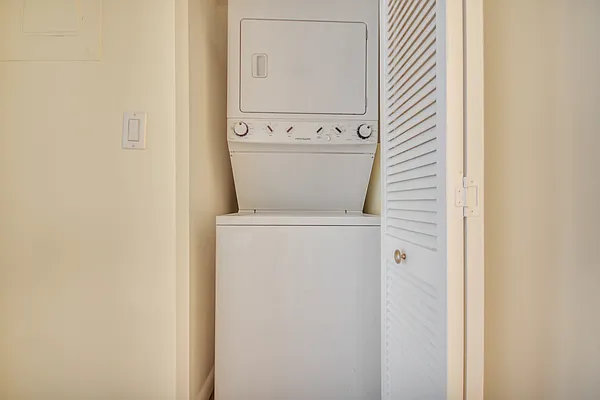 Rented by Compass | media 29