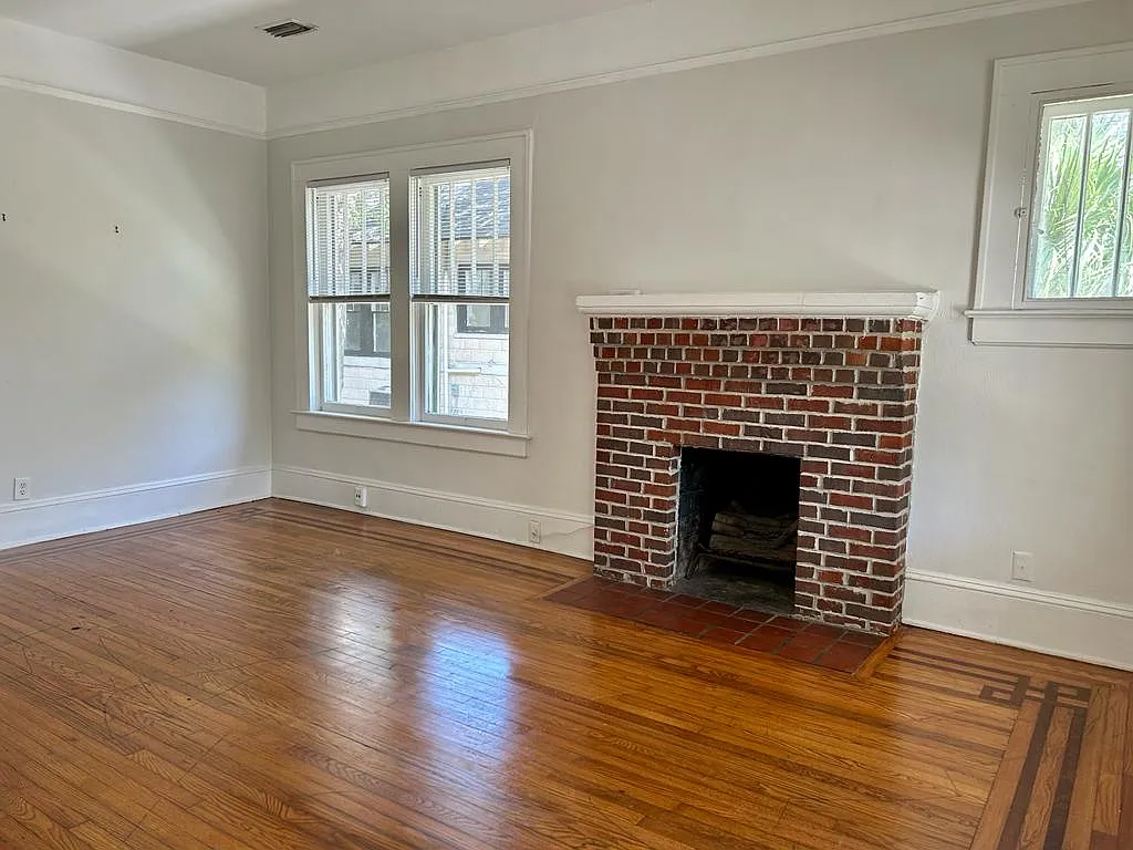 2805 Park St — Photo 4