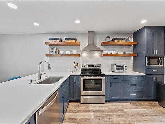 4th image of 12969 Pennypacker Trl APT 18