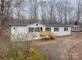 105 Lansdale Ave, Lincolnton, NC 28092