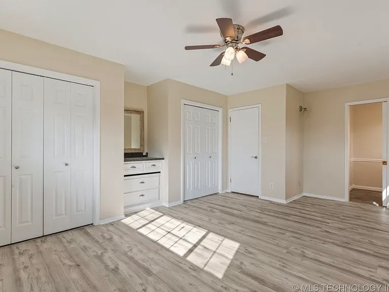 6616 E 54th St — Photo 15