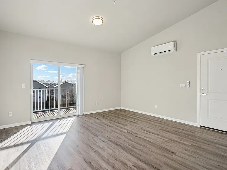 Tahoma Terrace Apartments — Photo 46