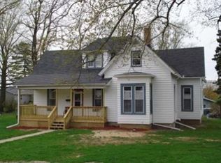 607 Center St, Valparaiso, IN 46385