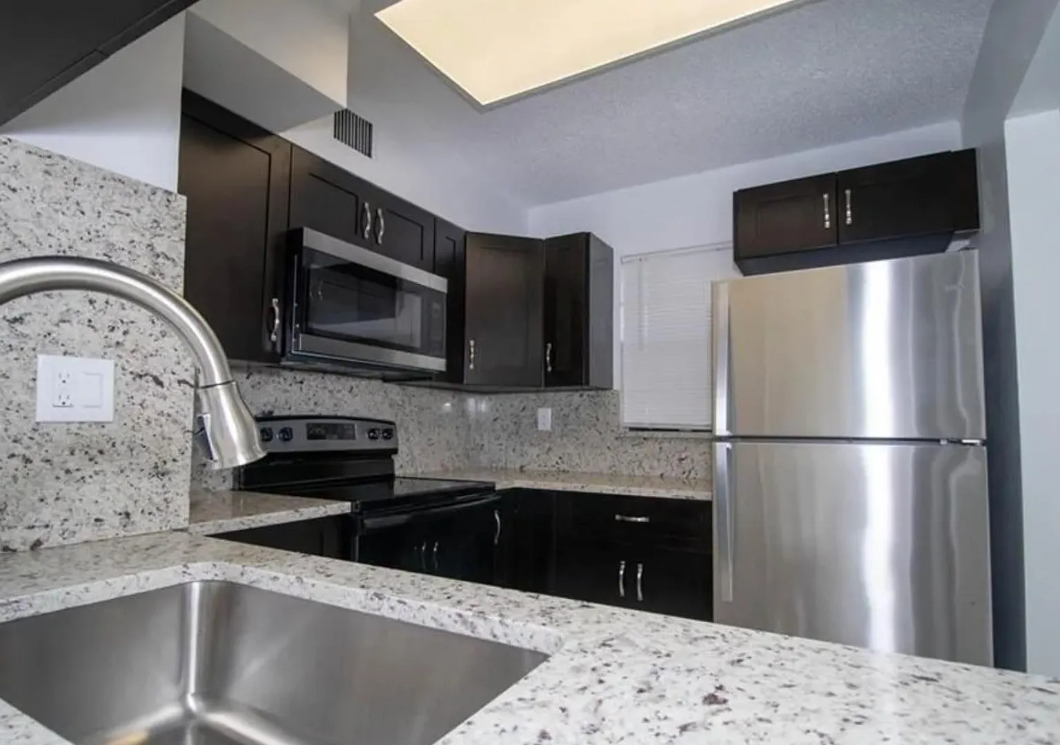 11430 NW 45th St - 11432 NW 45th Street — Photo 2