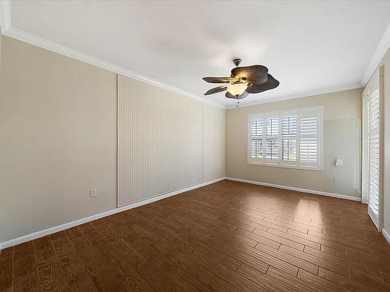 700 Ventura Dr — Photo 6