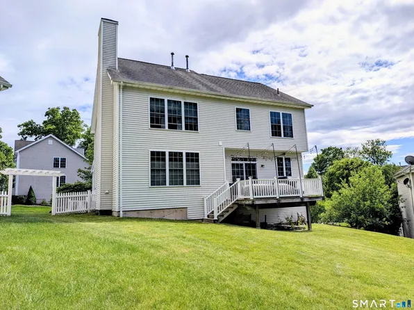 7 Traditions Boulevard #7, Southbury, CT 06488