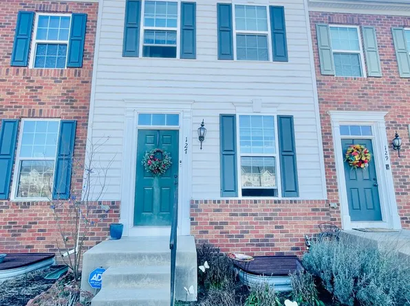 127 Streamview Dr, Fredericksburg, VA 22405