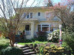 2134 SW Edgewood Rd, Portland, OR 97201