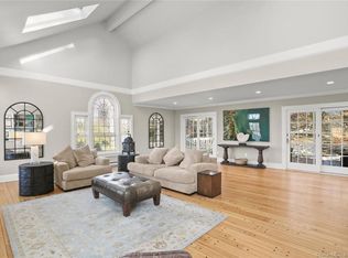 148 Brushy Ridge Rd, New Canaan, CT 06840