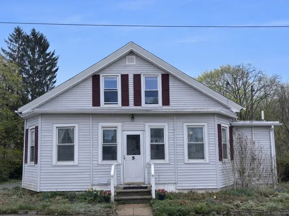 5 Crosby St, Webster, MA 01570