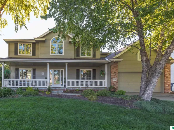 1652 N 174th St, Omaha, NE 68118