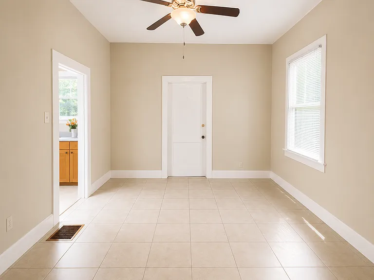 1402 NW 6th Pl — Photo 6