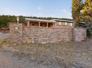 76 Canoncito Rd, Cedar Crest, NM 87008