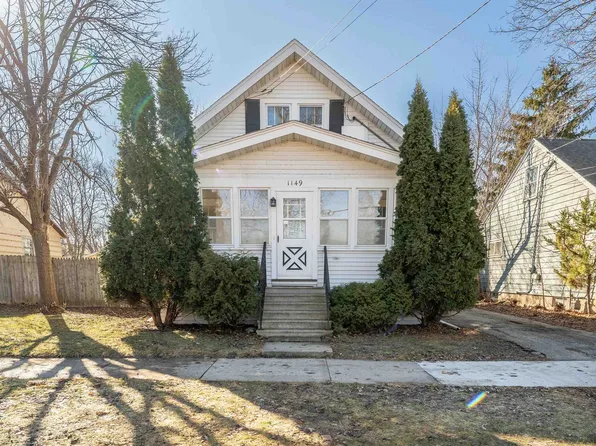 1149 W 6th Ave, Oshkosh, WI 54902