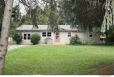 4th image of 1924 Danbury Dr