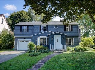 50 Rhinecliff Dr, Rochester, NY 14618