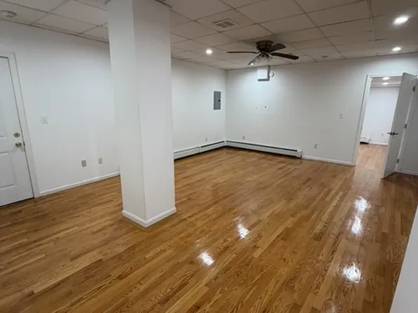 14 Fleet St APT 4, Boston, MA 02113