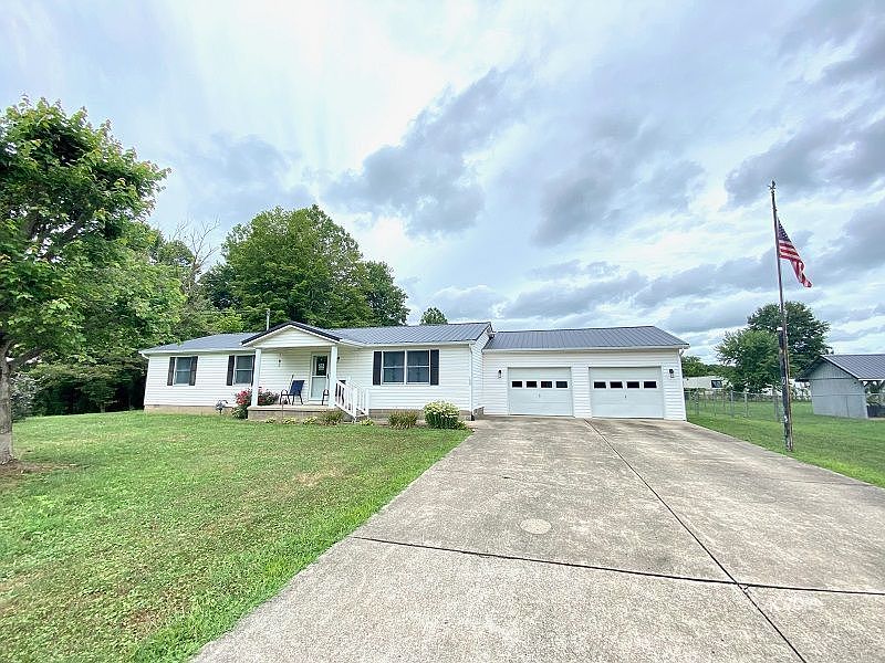 1st image of 100 Jay Dr