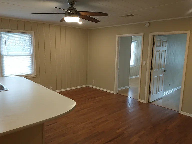 White Oak Cir NW — Photo 1
